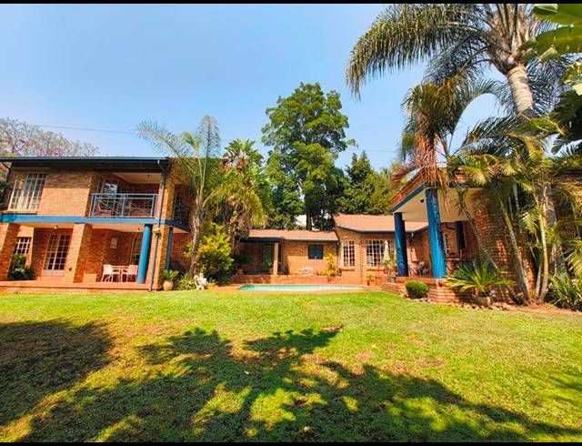 4 BEDROOM HOUSE FOR SALE IN NEWLANDS